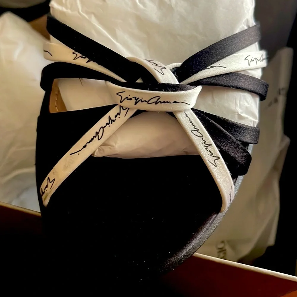 Giorgio Armani Sandals - Picture 8 of 8